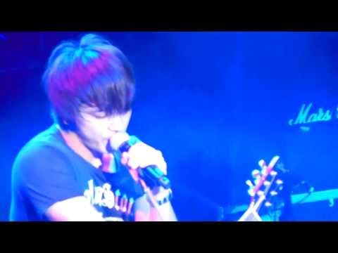 [HD Fancam] 22/09/12 CNBLUE Live in London - Y, Why..