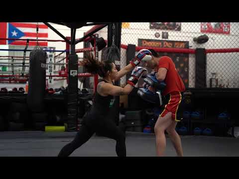 Lady Dragons: Fitness Kickboxing intermediate combo