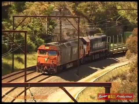 First Freight Victoria log train to Wallerawang - Dcember 1999.