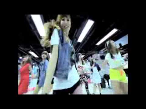 abang jarang pulang lina geboy  dance korea girls )