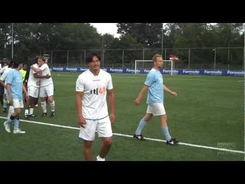 Ziggo voetbal [Ziggo vs RTL4 sterrenteam 2011] HD720P