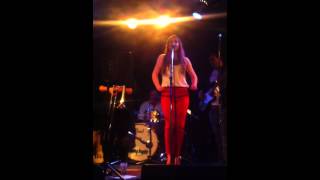 Stephanie Wall - I Never Met A Wolf Who Didn&#39;t Love To Howl