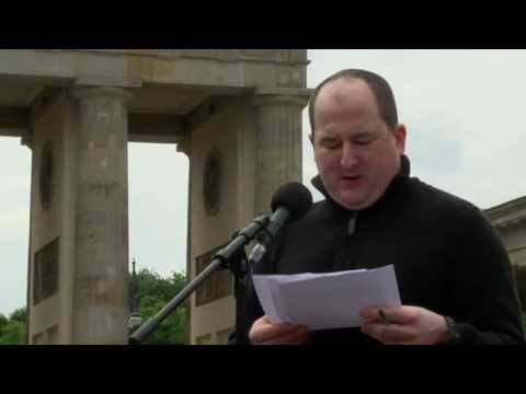 Rede für Bradley Manning von Andy Müller-Maguhn - 01.06.2013 Brandenburger Tor