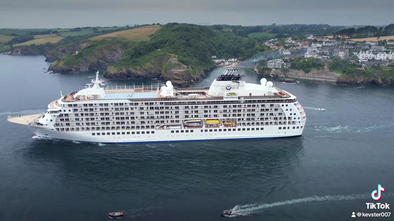 The world cruise ship leaving Fowey harbour