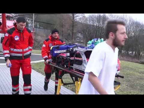 Rettungshubschrauber Doku - Die fliegende Intensivstation - Christoph Niedersachsen