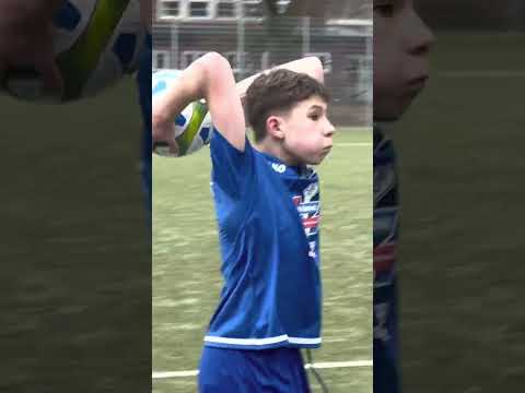 Spiel gegen SG Reinbek/Glinde (2:0) mit einem jungen Schiedsrichter