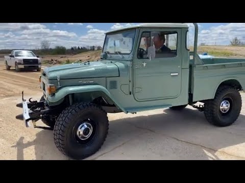 1978 Toyota HJ45 - Cold Start and Test Drive