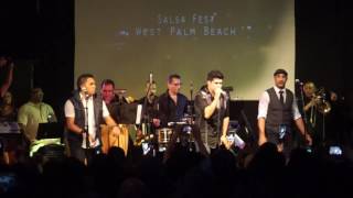 JERRY RIVERA LLORARE,UNA Y MIL VECES EN CONCIERTO