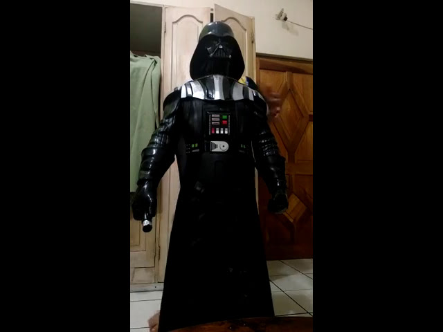 Vídeo relacionado con Darth Vader - Abrebotellas, color negro brillante, acabado sólido, 55 mm x 60 mm, para el bar en casa y de viaje, regalo divertido para los fans de Star Wars