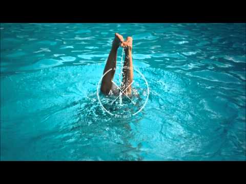 Mausi - My Friend Has A Swimming Pool (Star Slinger Remix)