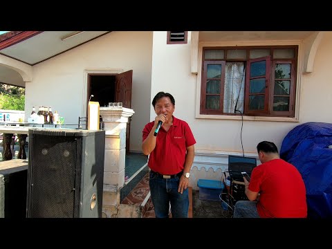 Tub muaj koob li hu nkauj lom zem