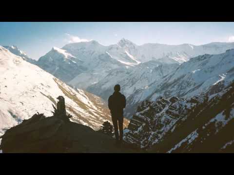 Grandyzer - Hunter In The Snow