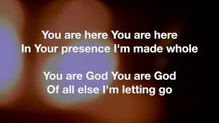 Hillsong - Forever Reign Lyric Video