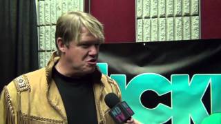 Bobby Cyrus on The Red Towel!