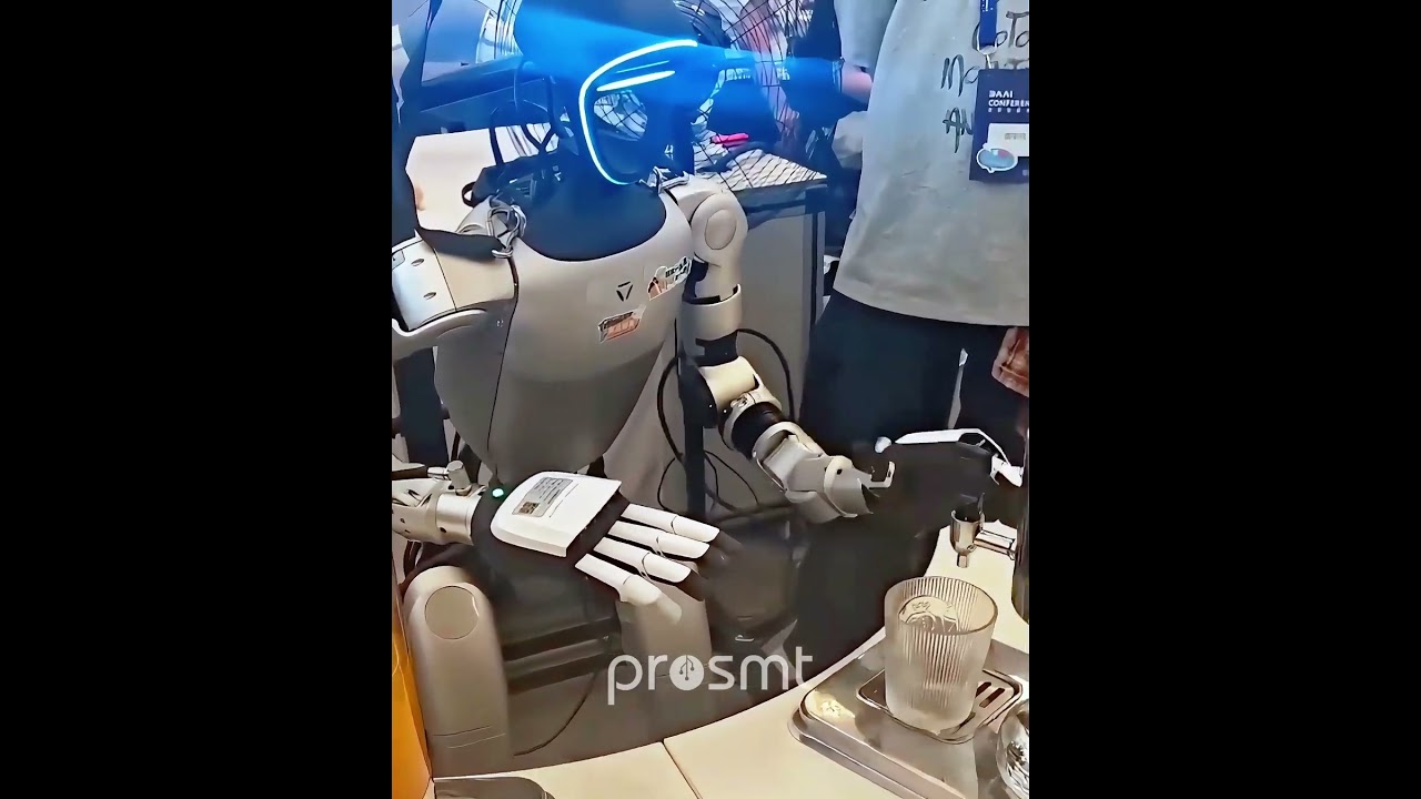 Unitree G1 🤖 | İnsansı Robot İçecek Servisinde!