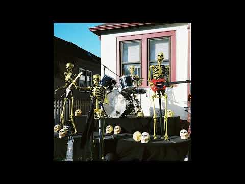 Oso Oso performing in the official all of my love video