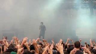 Crystal Castles - "Intimate" Live at Lollapalooza