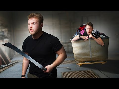 Hide and Seek In An Abandoned Warehouse! | GTA5 Video