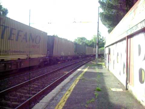 E655 521 in testa al TC 69110