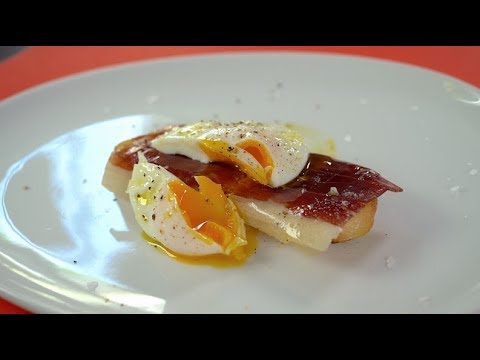 [Easy Recipe] Jamón Iberico De Bellota  With Poached Egg Toast