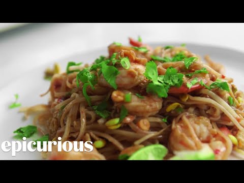 How to Make Shrimp Pad Thai in 22 Minutes