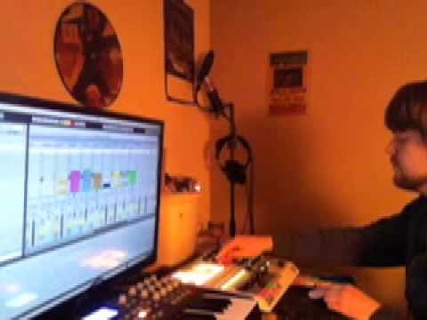 AToM - First Time Ableton Live House Music Performance