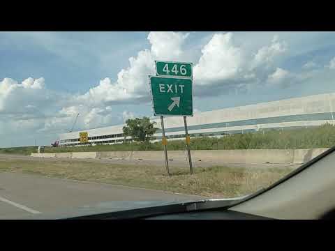 Tesla Gigafactory Austin: Drove on 60 mph, started from the back to the front in one minute. Huge!