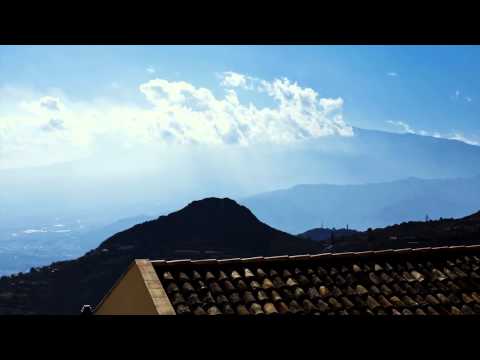 Between Pictures video.