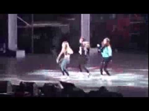 Fancam] 131019 TVXQ + SJ +SNSD +SHINEE + EXO   Dance Battle @ SMTown in Beijing   YouTube
