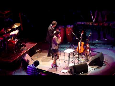 15 (HD) Sacar la voz Ana Tijoux y Jorge Drexler 2011 Chile