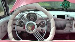 preview picture of video 'A ride in a Old American Buick convertible in Cuba'
