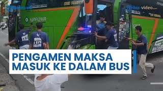 VIRAL Detik-detik Pengamen Maksa Masuk Bus Pariwisata hingga Didorong Kernet, Tuai Hujatan Netizen