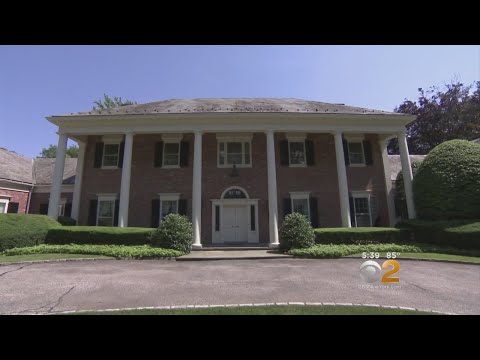 Living Large In Darien, Conn.