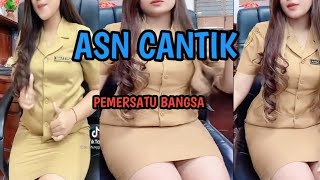 Download lagu Hiburan || Goyang ASN cantik bikin melilit 😂😂 || burger nya gede bingit#Pnscantik#pnshot mp3