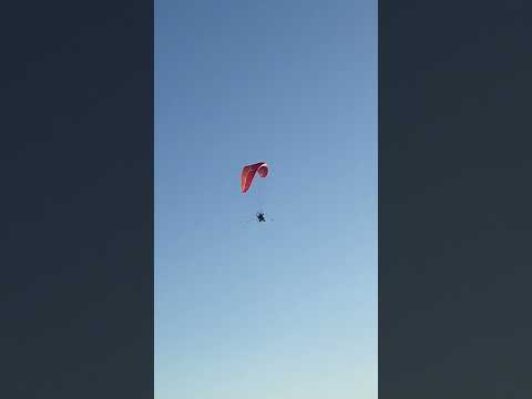 Preparativos previos al despegue #trenquelauquen #paramotor