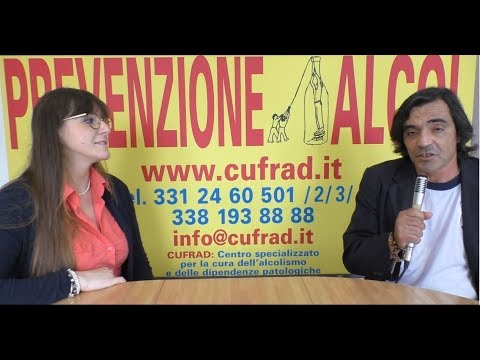 Le presentazioni di un alcolismo soggetto e una posterità Alcolismo come ragione di cirrosi