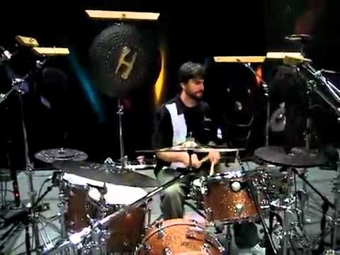 Andrew McAuley (KindBeats) - Behind The Scenes At Hammerax Product Shoot