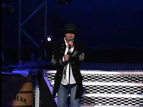 VTS 01 1 VINTAGE LIVE MONTGOMERY GENTRY FULL SHOW CHICAGO  8-1-2008