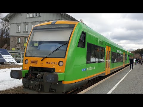 Abfahrt der Waldbahn von Bayerisch Eisenstein nach Plattling