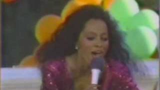 Diana Ross Live Central Park Let&#39;s Go Up Day 2