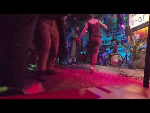 FUTUR-Z / Electron libre (Live Korbo/BXL/121122)