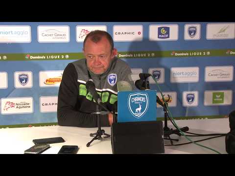 J03 : Chamois Niortais FC - La Berrichonne Châteauroux, conférence de presse