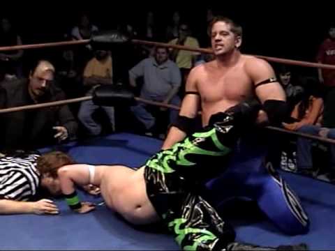 CWF Mid-Atlantic Flashback: Kamakazi Kid vs. Xsiris (11/4/09)