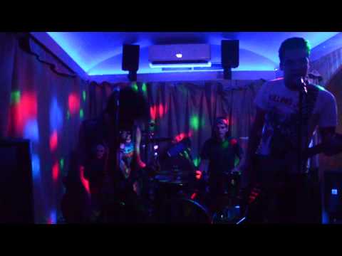 The Queenlips - 22 times better than you / Live @ Maktub Faro