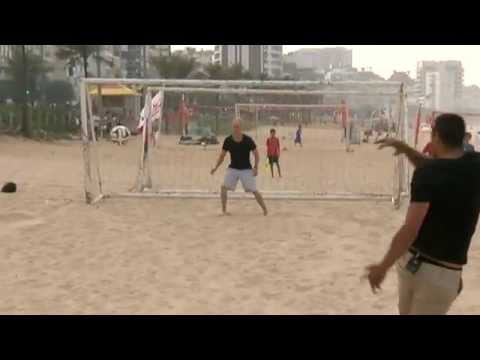 Nannskog försöker skruva den som Ronaldo: SVT