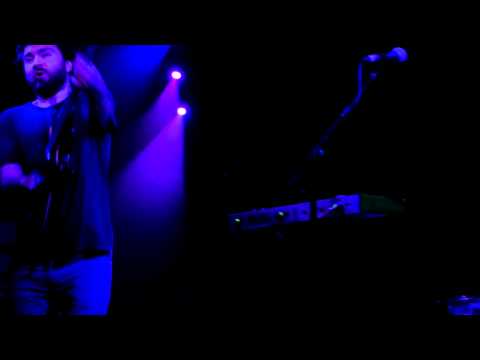 PAJAMA CLUB live in Sydney - Neil and Liam Finn rockin' out!