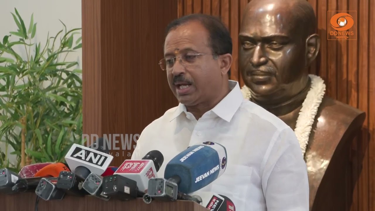 ശബരിമല സ്വർണ കൊള്ളക്കേസിൽ CBI അന്വേഷണം വേണമെന്ന് V Muraleedh