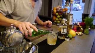 "EN HALV HUND" vol. 18 - V-Gun