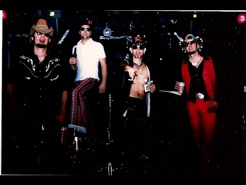 SYRUP:-C'mon and Love Me (KISS)