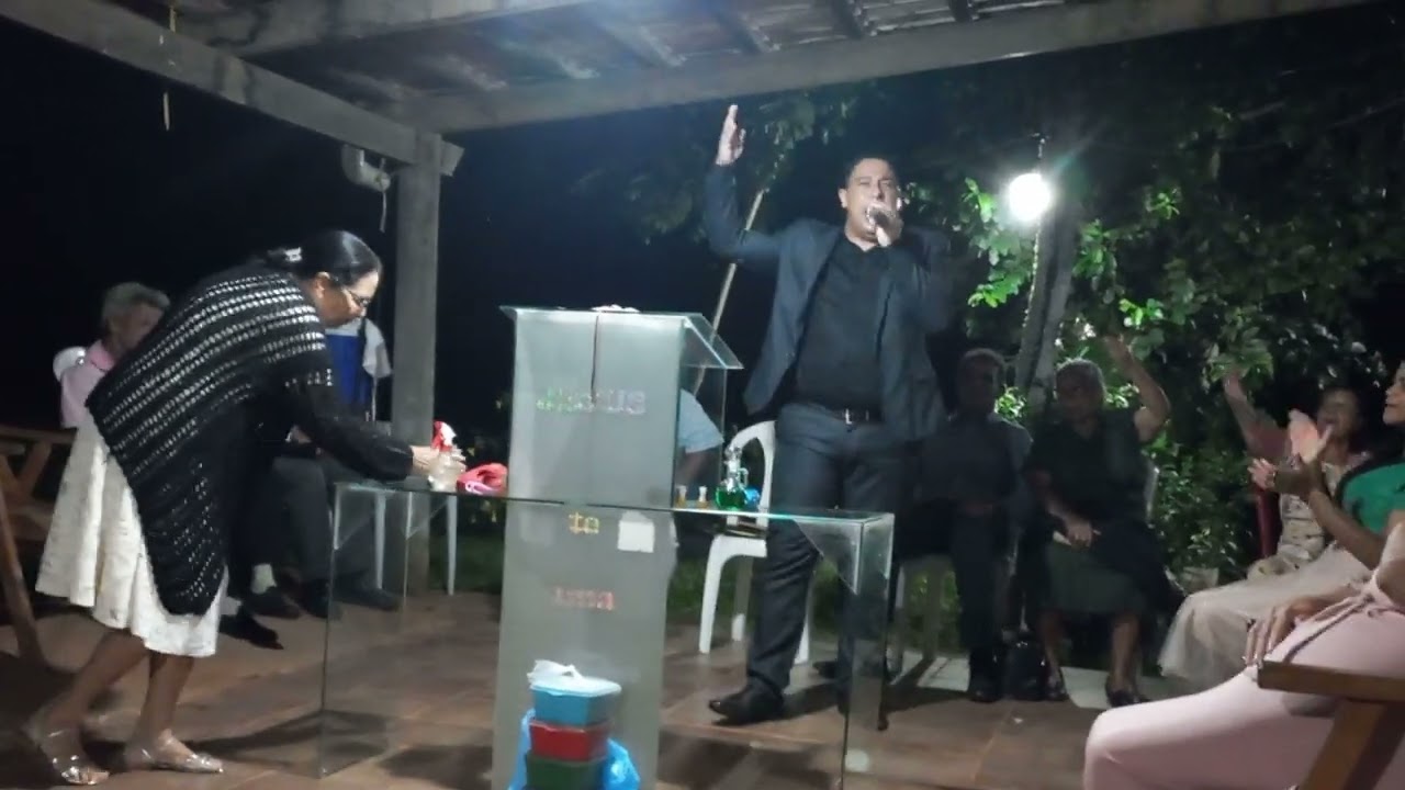 O FOGO ARDERÁ SOBRE O ALTAR (1:Reis 18:30)